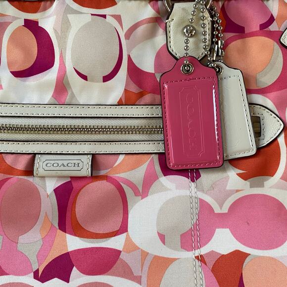 Coach Y2K Daisy Kaleidoscope Print Emma Tote Bag Pink White Large Shoulder Bag - Picture 2 of 16